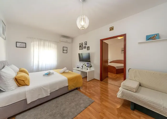 Tia Rijeka